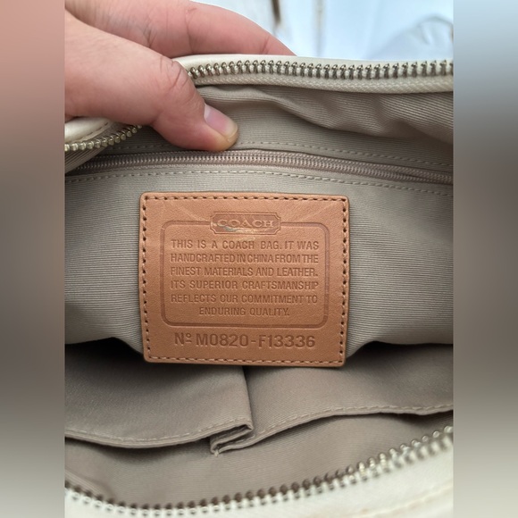 Vintage COACH HOBO SHOULDER BAG PURSE YELLOW WHITE F13336 SPRING SUMMER - Picture 11 of 13